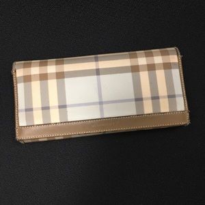 Burberry wallet